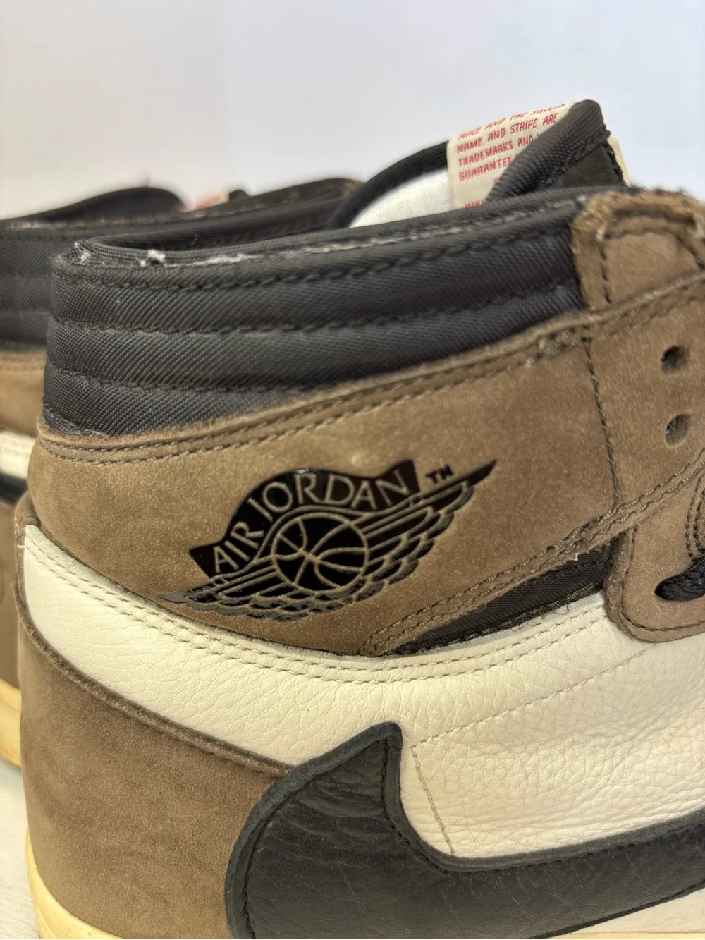 Jordan 1 Retro High OG Travis Scott Mocha size US Men’s 9.5